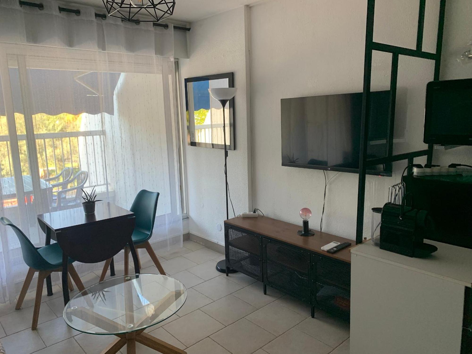 Vittoria Immobilier 9 -Reglement Sur Place - Cheques Vacances Acceptes La Grande-Motte Habitación foto